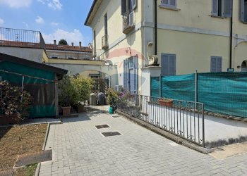 Casa all\'aperto - Two-room apartment Via Roma
 
3, Caronno Pertusella - photo 14