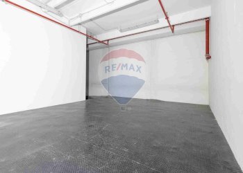 Parcheggio - Locale Commerciale Via Monte San Michele
 
71, Tradate - foto 21