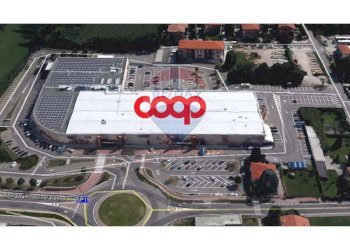 Posizione della mappa - Commercial Premises Via Monte San Michele
 
71, Tradate - photo 25