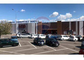 Edificio all\'aperto - Commercial Premises Via Monte San Michele
 
71, Tradate - photo 27