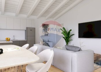 Sala da pranzo - Quadrilocale VIA CADUTI DELLA LIBERAZIONE
 
6, Uboldo - foto 3