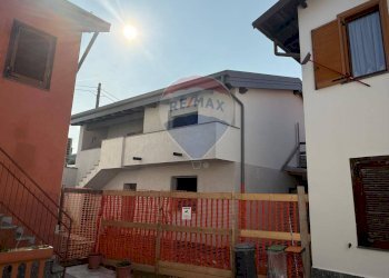 Edificio all\'aperto - Trilocale VIA CADUTI DELLA LIBERAZIONE
 
6, Uboldo - foto 18