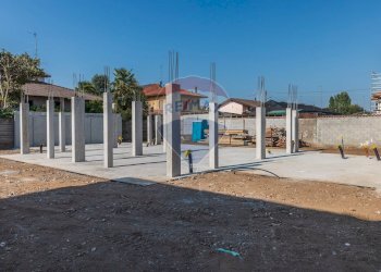 Edificio all\'aperto - Casa semi indipendente Via G. Deledda
 
snc, Magnago - foto 25