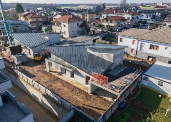 Edificio all\'aperto - Villa Via Grazia Deledda
 
snc, Magnago - foto 2