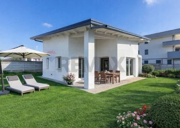 Casa all\'aperto - Villa Via Grazia Deledda
 
snc, Magnago - foto 27