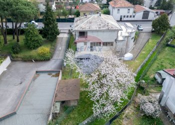 Casa all\'aperto - Villa Via Maroncelli
 
4, Gallarate - foto 2