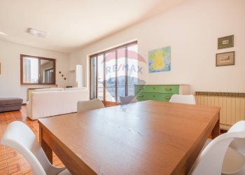 Sala da pranzo - Villa Via Maroncelli
 
4, Gallarate - foto 8