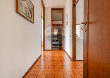 Hall / corridoio - Villa Via Maroncelli
 
4, Gallarate - foto 19