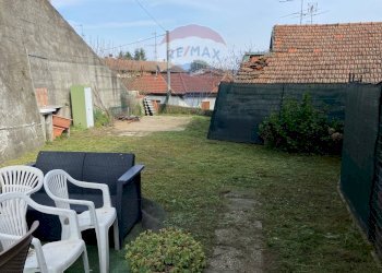 Giardino - Casa semi indipendente Via per Premezzo
 
4, Gallarate - foto 8