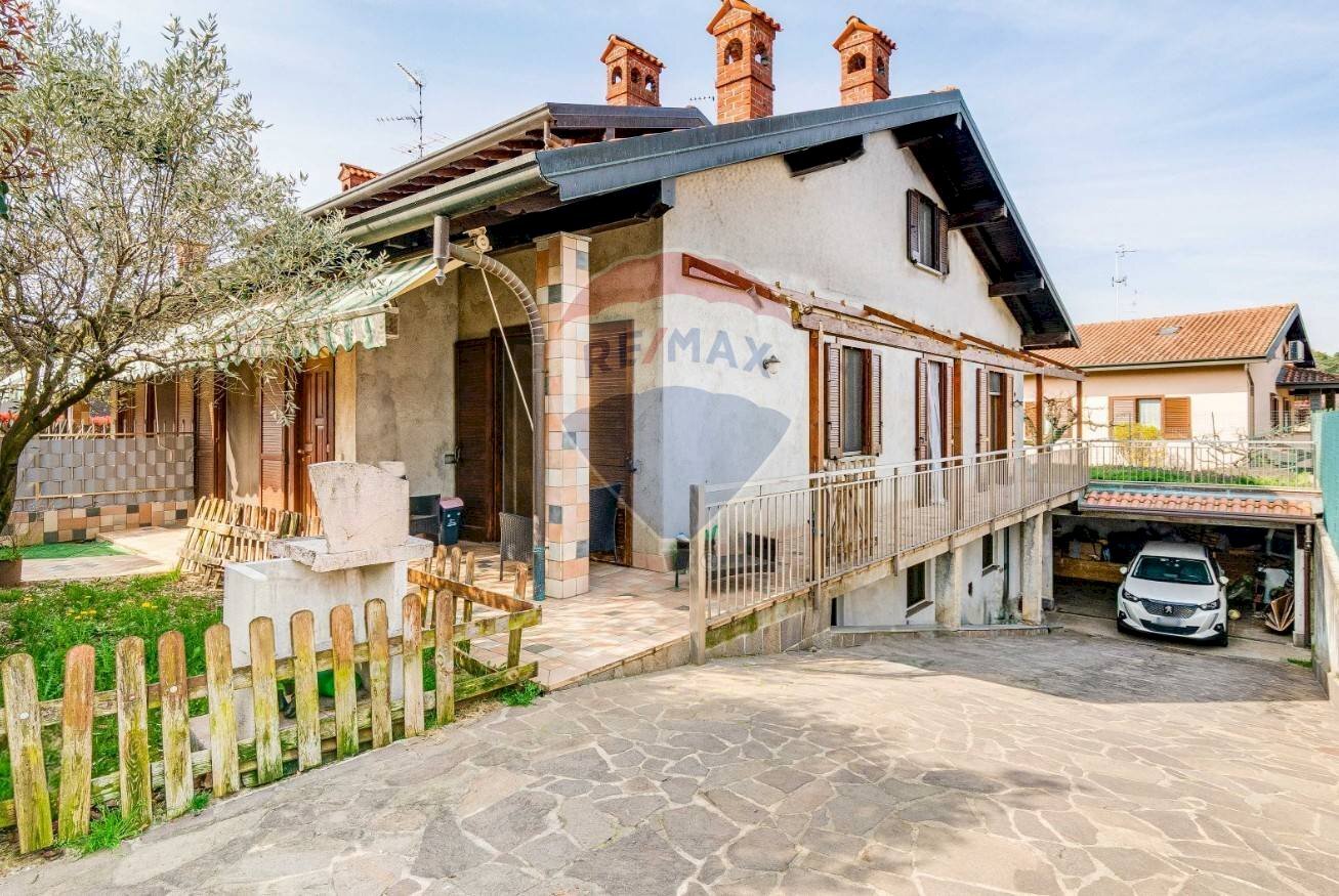 Casa all\'aperto - Casa semi indipendente Via Antonio Vivaldi
 
114/c, Cavaria con Premezzo - foto 1