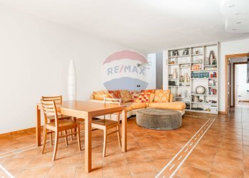 Sala da pranzo - Casa semi indipendente Via Antonio Vivaldi
 
114/c, Cavaria con Premezzo - foto 2