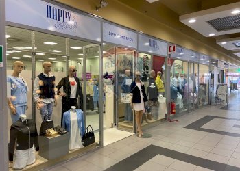 Palestra - Locale Commerciale Via Monte San Michele
 
71, Tradate - foto 2