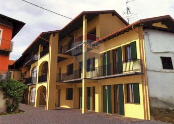 Edificio all\'aperto - Appartamento Via Papa Giovanni XXIII
 
79, Cavaria con Premezzo - foto 1