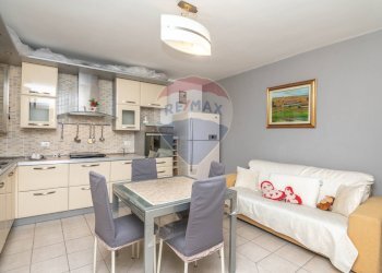 Sala da pranzo - Casa indipendente VIA COLONNELLO UMBERTO MADDALENA
 
8, Ragusa - foto 2