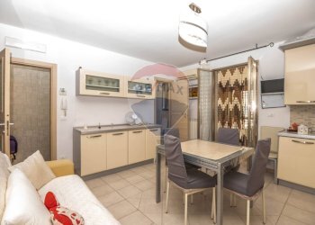 Sala da pranzo - Casa indipendente VIA COLONNELLO UMBERTO MADDALENA
 
8, Ragusa - foto 5