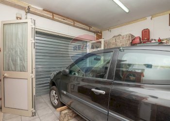 Parcheggio - Casa indipendente VIA COLONNELLO UMBERTO MADDALENA
 
8, Ragusa - foto 15