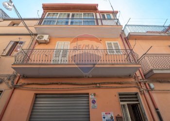 Edificio all\'aperto - Casa indipendente VIA COLONNELLO UMBERTO MADDALENA
 
8, Ragusa - foto 18