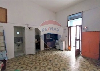 Soggiorno - Laboratorio via Giambattista Odierna
 
290, Ragusa - foto 1