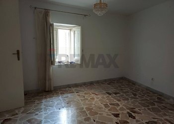 Stanza vuota - Casa indipendente via Conte Manfredi
 
2, Chiaramonte Gulfi - foto 5