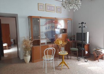 Sala da pranzo - Casa indipendente via Grancavalli
 
19/23, Ragusa - foto 3