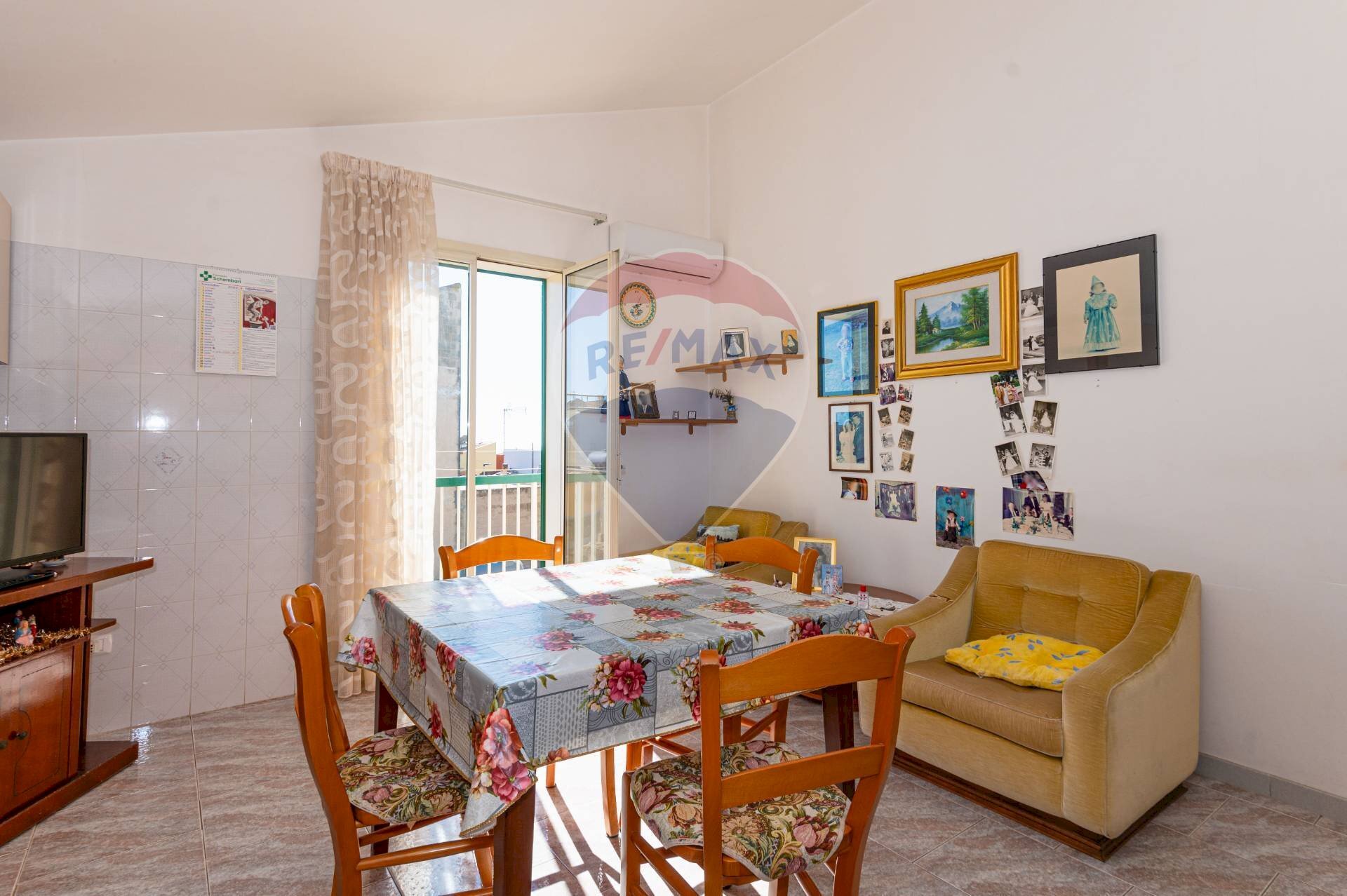 Sala da pranzo - Appartamento VIA MIRAMARE / VIA BALLILA
 
44, Santa Croce Camerina - foto 2