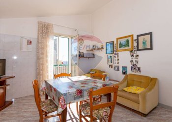 Sala da pranzo - Appartamento VIA MIRAMARE / VIA BALLILA
 
44, Santa Croce Camerina - foto 2