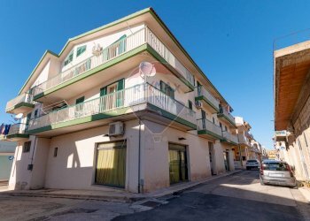 Edificio all\'aperto - Appartamento VIA MIRAMARE / VIA BALLILA
 
44, Santa Croce Camerina - foto 14