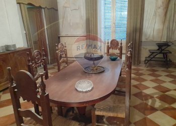 Sala da pranzo - Casa indipendente via Tommaso Chiavola
 
18, Chiaramonte Gulfi - foto 14