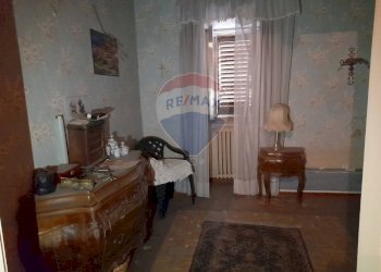 Camera / camera da letto - Casa indipendente via Tommaso Chiavola
 
18, Chiaramonte Gulfi - foto 24