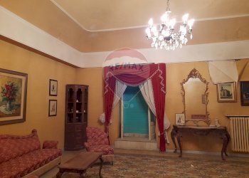 Soggiorno - Casa indipendente via Tommaso Chiavola
 
18, Chiaramonte Gulfi - foto 39