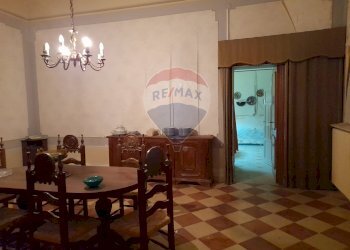 Sala da pranzo - Casa indipendente via Tommaso Chiavola
 
18, Chiaramonte Gulfi - foto 43