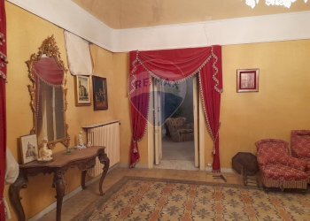 Hall / corridoio - Casa indipendente via Tommaso Chiavola
 
18, Chiaramonte Gulfi - foto 57