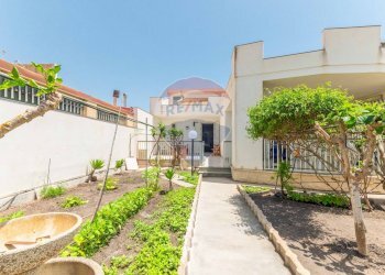 Casa all\'aperto - Villa viale Kennedy
 
136, Ispica - foto 1