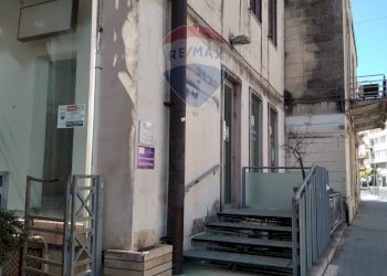 Edificio all\'aperto - Locale Commerciale Via Roma
 
216, Ragusa - foto 2