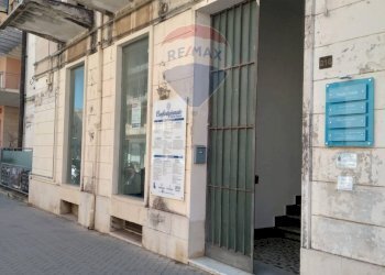 Edificio all\'aperto - Locale Commerciale Via Roma
 
216, Ragusa - foto 4