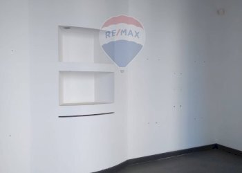 Stanza vuota - Locale Commerciale Via Roma
 
216, Ragusa - foto 11