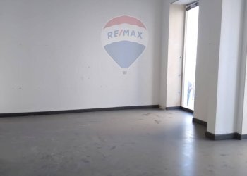 Stanza vuota - Locale Commerciale Via Roma
 
216, Ragusa - foto 13