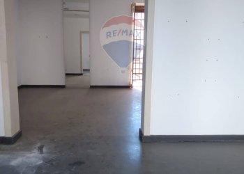 Stanza vuota - Locale Commerciale Via Roma
 
216, Ragusa - foto 14