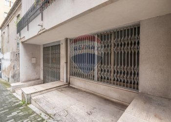 Foto 1 - Locale Commerciale Via Serafino Amabile Guastella
4-6, Ragusa - foto 1