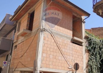 Casa all\'aperto - Independent house via Ciro Menotti
 
22, Vittoria - photo 1