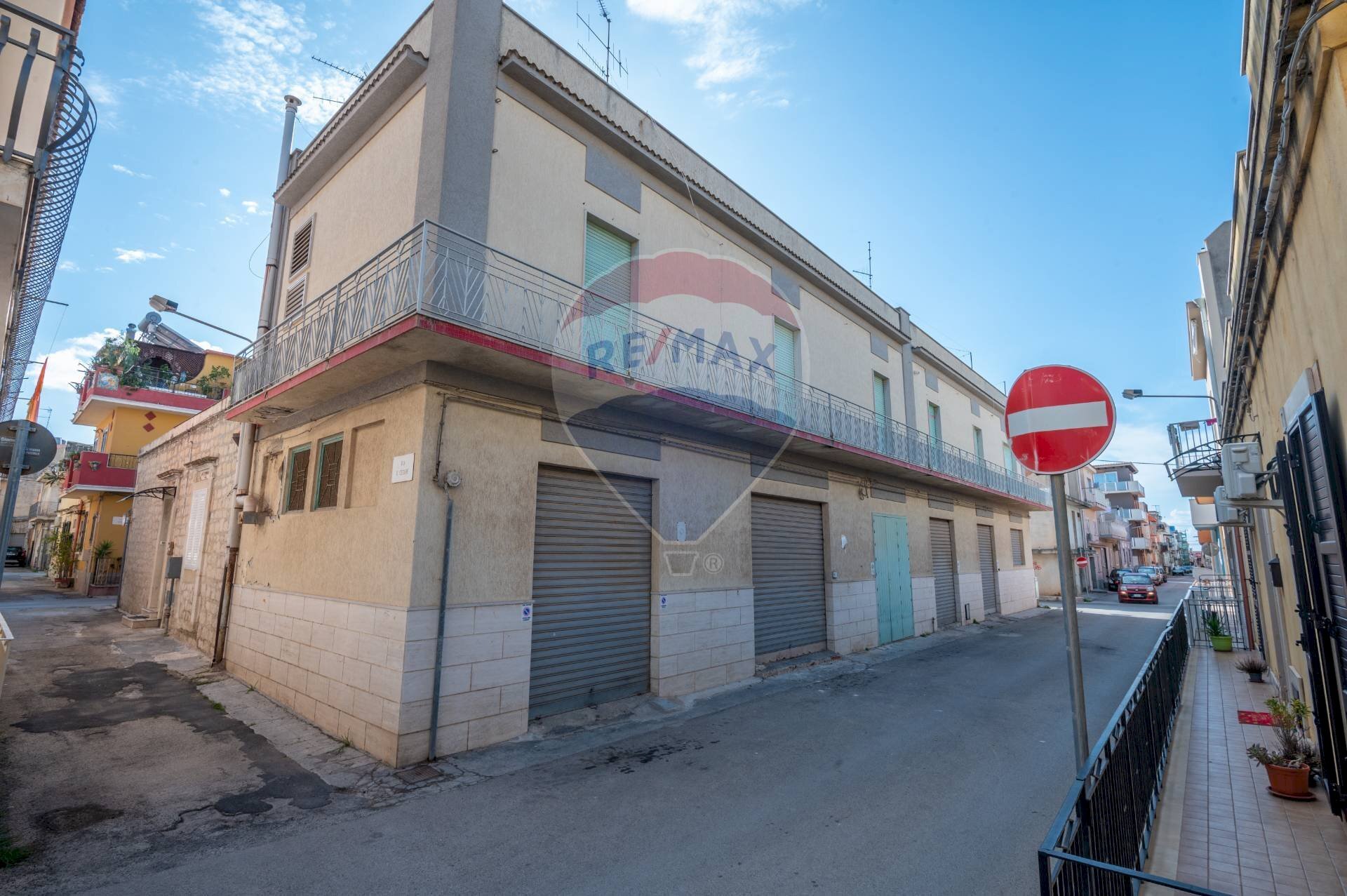 Edificio all\'aperto - Casa indipendente via Nino Bixio
46, Pozzallo - foto 2