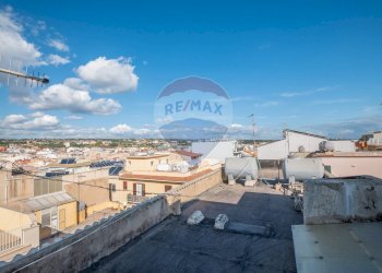 Edificio all\'aperto - Casa indipendente via Nino Bixio
 
46, Pozzallo - foto 46