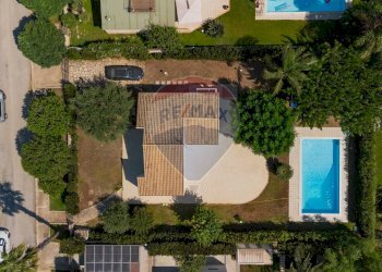 Piscina - Villa Viale Tazio Giorgio Nuvolari, Scicli - foto 2