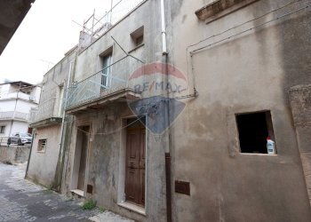 Edificio all\'aperto - Casa indipendente via S.Rocco
 
33/35, Chiaramonte Gulfi - foto 6