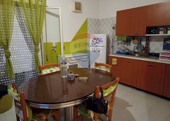 Cucina - Appartamento via Gaetano Martini
 
38, Chiaramonte Gulfi - foto 2