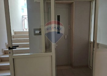 Scale - Appartamento via Gaetano Martini
 
38, Chiaramonte Gulfi - foto 21