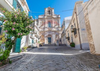 Edificio all\'aperto - Casa indipendente Via Giusti
 
1, Scicli - foto 1