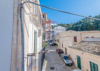 Edificio all\'aperto - Casa indipendente Via Giusti
 
1, Scicli - foto 17