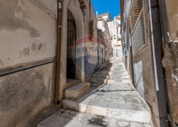 Edificio all\'aperto - Casa indipendente Via Giusti
 
1, Scicli - foto 22