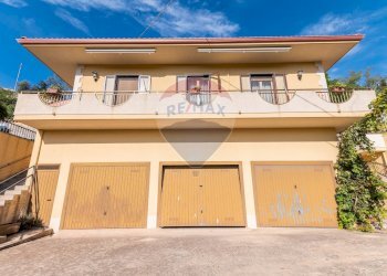 Casa all\'aperto - Casa indipendente Via Modica Ragusa
 
18, Modica - foto 7